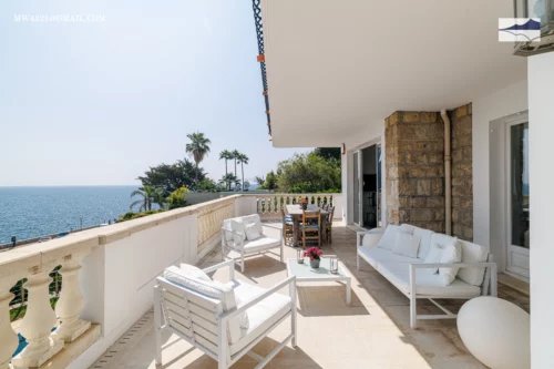 The main terrace of the villa in Monaco awaits you!