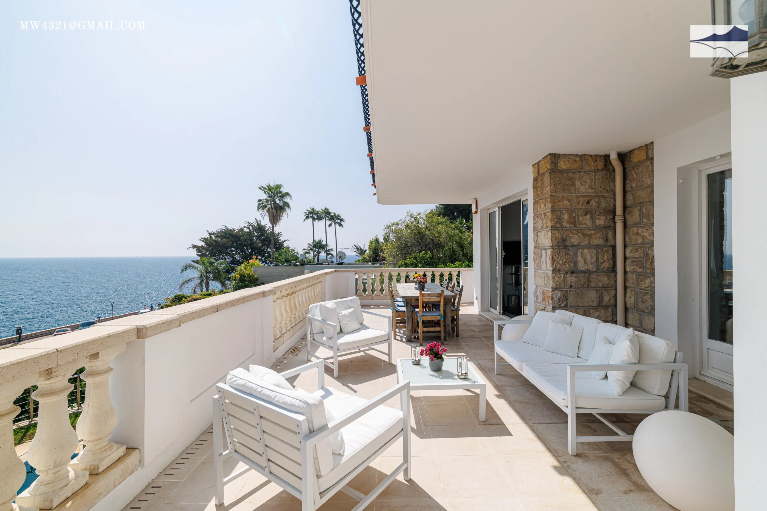 The main terrace of the villa in Monaco awaits you!